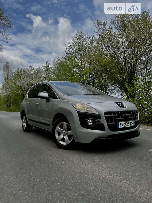 Позашляховик / Кросовер Peugeot 3008 2010 в Хмельницькому