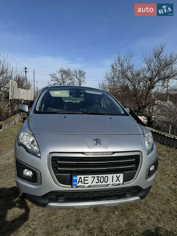 Внедорожник / Кроссовер Peugeot 3008 2015 в Днепре