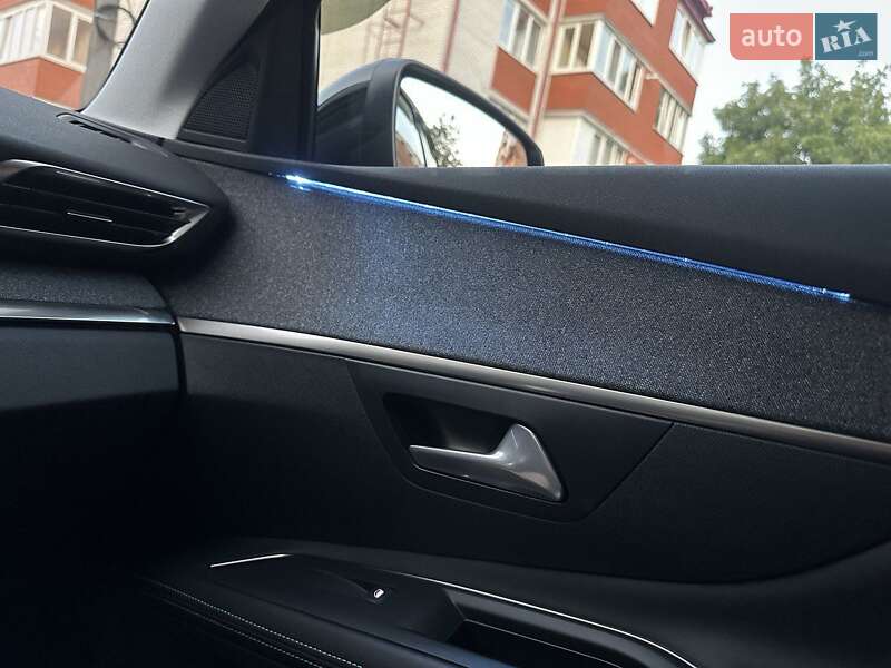 Позашляховик / Кросовер Peugeot 3008 2021 в Києві