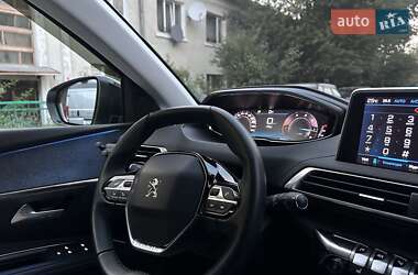 Внедорожник / Кроссовер Peugeot 3008 2021 в Киеве