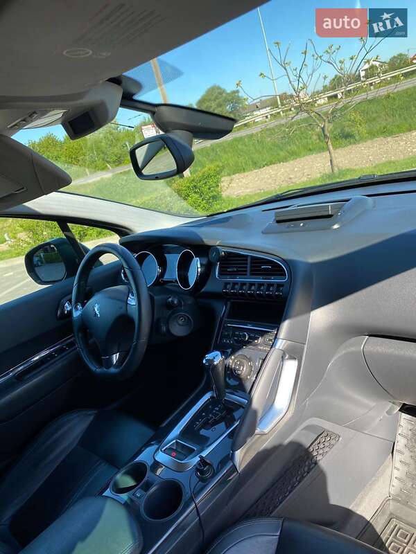 Внедорожник / Кроссовер Peugeot 3008 2010 в Стрые