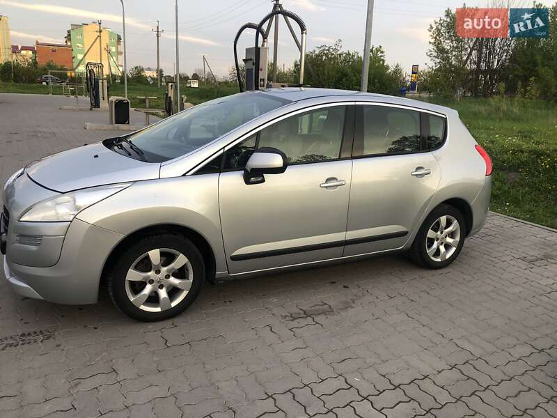 Внедорожник / Кроссовер Peugeot 3008 2010 в Радехове