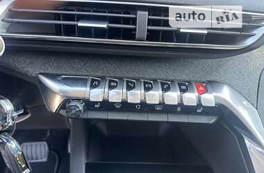 Позашляховик / Кросовер Peugeot 3008 2018 в Житомирі