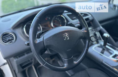 Позашляховик / Кросовер Peugeot 3008 2015 в Рівному