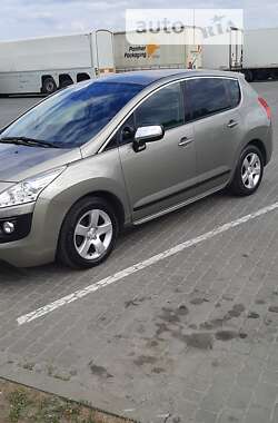 Внедорожник / Кроссовер Peugeot 3008 2013 в Новомосковске