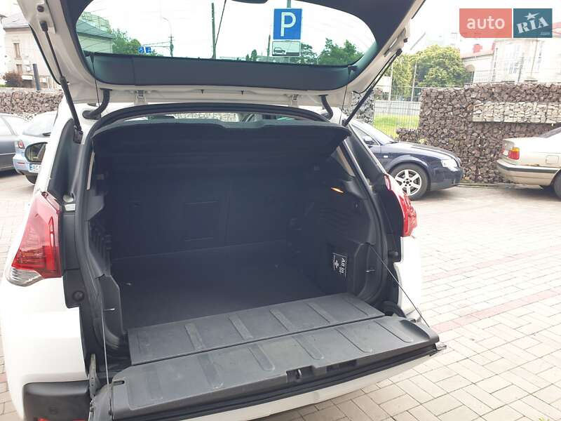 Внедорожник / Кроссовер Peugeot 3008 2014 в Луцке