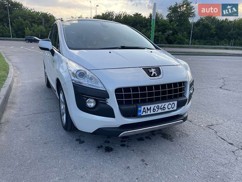 Позашляховик / Кросовер Peugeot 3008 2013 в Житомирі