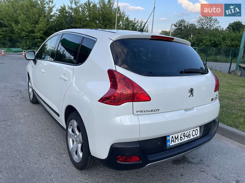 Позашляховик / Кросовер Peugeot 3008 2013 в Житомирі