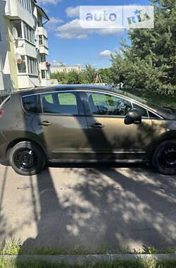 Позашляховик / Кросовер Peugeot 3008 2010 в Львові