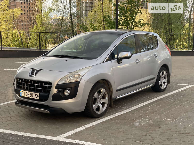 Позашляховик / Кросовер Peugeot 3008 2010 в Києві