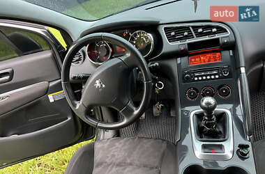 Позашляховик / Кросовер Peugeot 3008 2009 в 