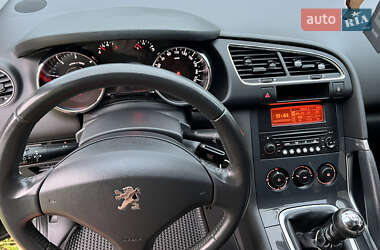 Позашляховик / Кросовер Peugeot 3008 2009 в 