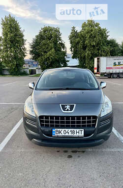 Позашляховик / Кросовер Peugeot 3008 2009 в Рівному