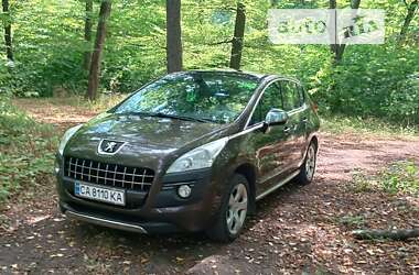 Позашляховик / Кросовер Peugeot 3008 2010 в Тальному