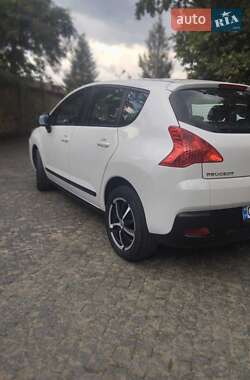 Хетчбек Peugeot 3008 2013 в Чернівцях