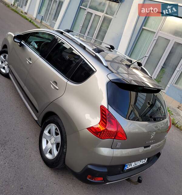 Позашляховик / Кросовер Peugeot 3008 2013 в Рівному