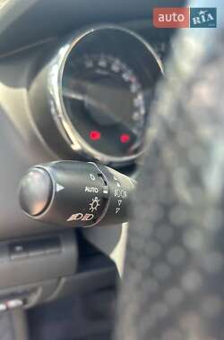 Внедорожник / Кроссовер Peugeot 3008 2014 в Ровно