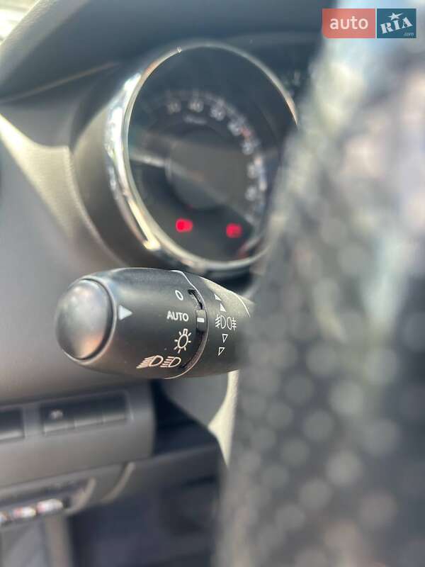 Внедорожник / Кроссовер Peugeot 3008 2014 в Ровно