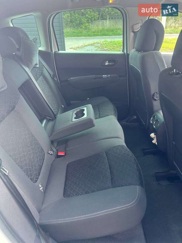 Внедорожник / Кроссовер Peugeot 3008 2014 в Ровно