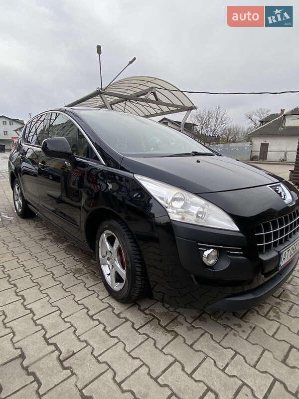 Позашляховик / Кросовер Peugeot 3008 2012 в Івано-Франківську
