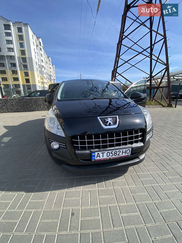 Позашляховик / Кросовер Peugeot 3008 2012 в Івано-Франківську