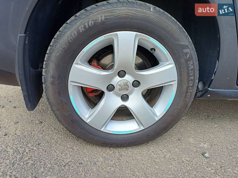 Позашляховик / Кросовер Peugeot 3008 2012 в Одесі