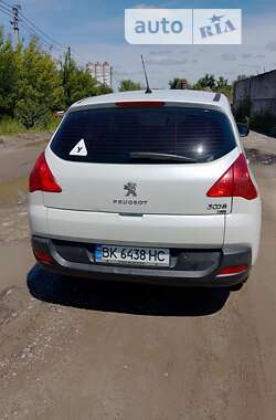 Позашляховик / Кросовер Peugeot 3008 2011 в Рівному