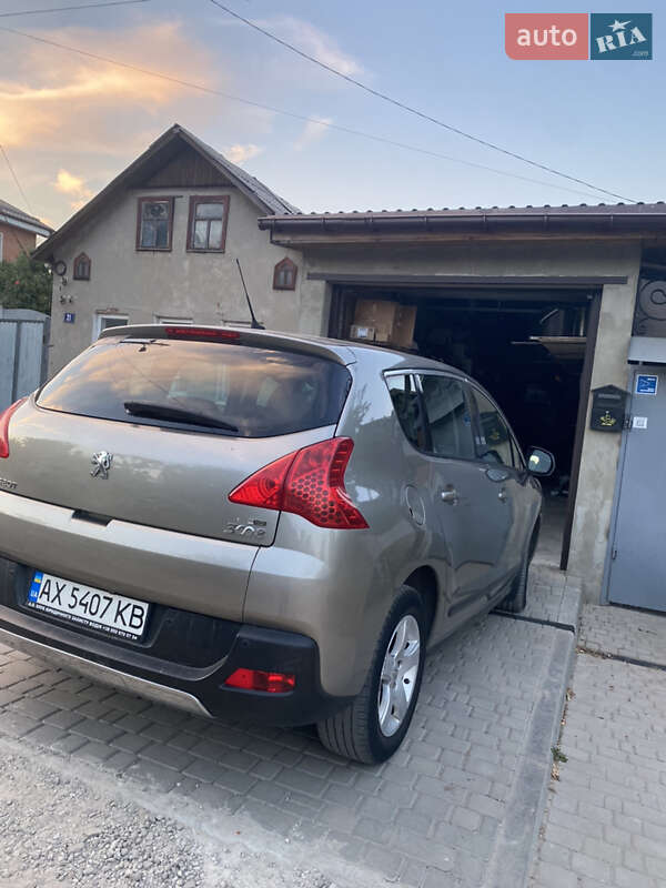 Позашляховик / Кросовер Peugeot 3008 2013 в Харкові