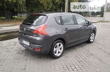 Позашляховик / Кросовер Peugeot 3008 2009 в Львові