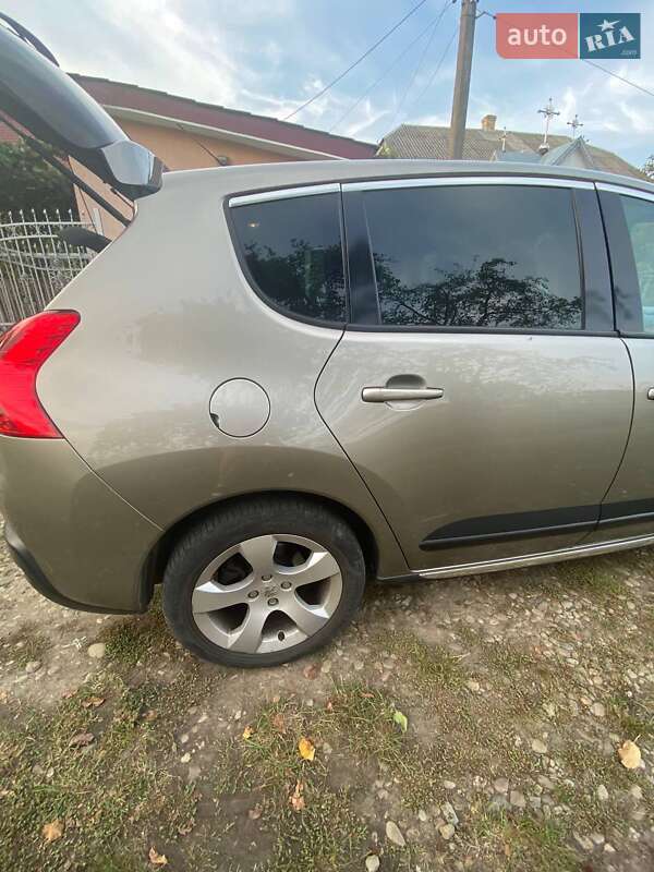 Позашляховик / Кросовер Peugeot 3008 2012 в Калуші