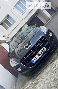 Внедорожник / Кроссовер Peugeot 3008 2012 в Тернополе