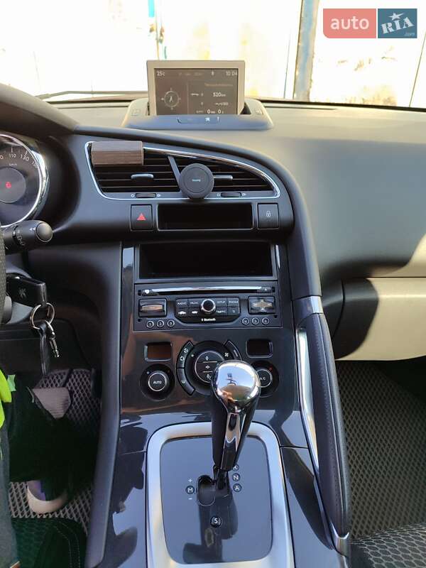 Внедорожник / Кроссовер Peugeot 3008 2013 в Татарбунарах