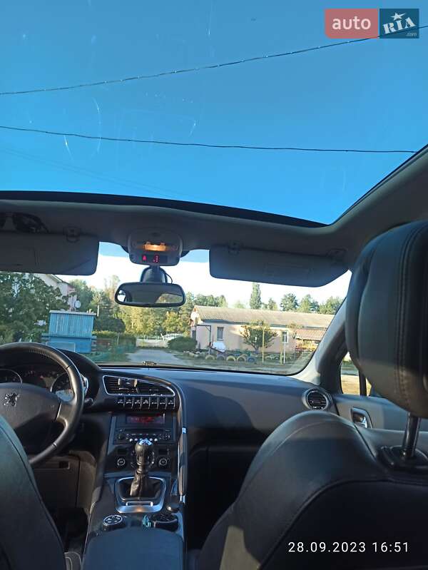Позашляховик / Кросовер Peugeot 3008 2010 в Полтаві