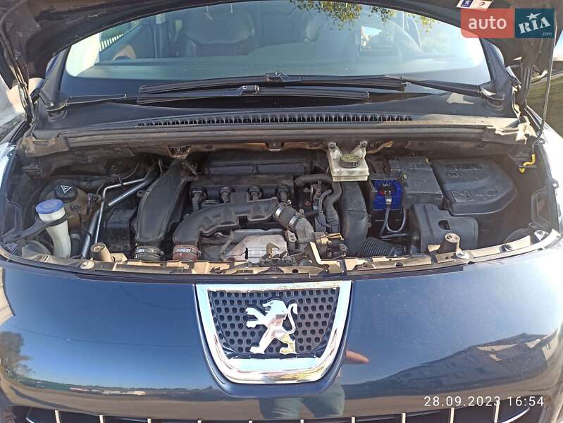 Позашляховик / Кросовер Peugeot 3008 2010 в Полтаві
