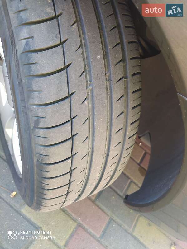 Позашляховик / Кросовер Peugeot 3008 2011 в Рівному