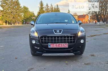 Внедорожник / Кроссовер Peugeot 3008 2011 в Новоархангельске