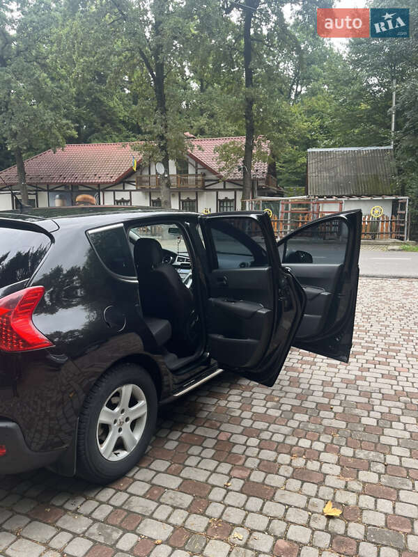 Внедорожник / Кроссовер Peugeot 3008 2012 в Трускавце