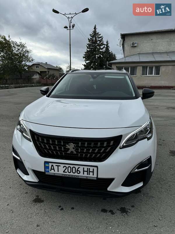 Позашляховик / Кросовер Peugeot 3008 2017 в 
