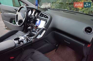 Внедорожник / Кроссовер Peugeot 3008 2009 в 