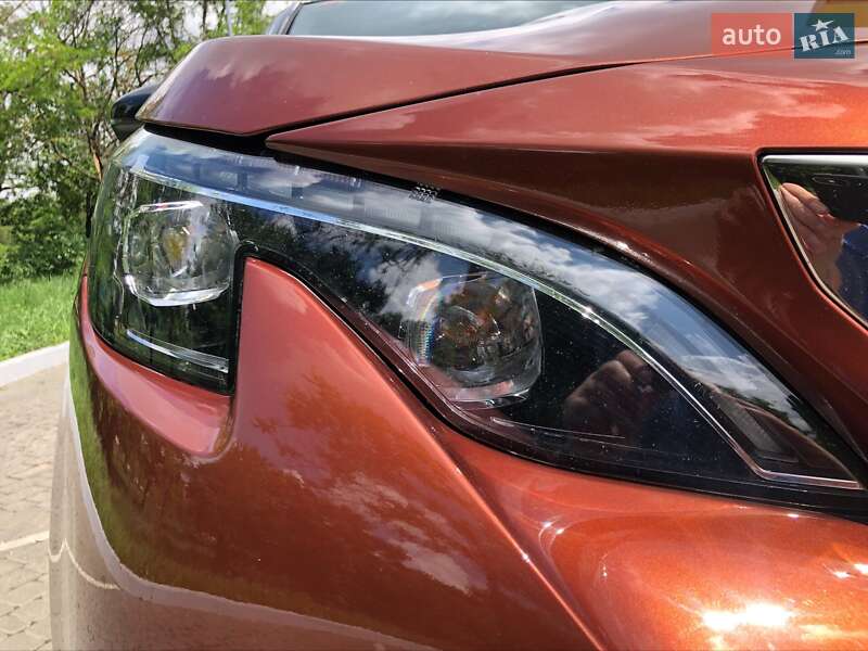 Позашляховик / Кросовер Peugeot 3008 2018 в Одесі