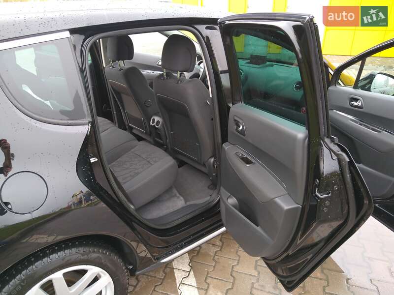 Позашляховик / Кросовер Peugeot 3008 2013 в Дубні