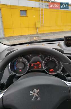 Внедорожник / Кроссовер Peugeot 3008 2013 в 