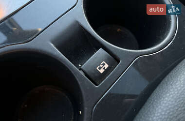 Внедорожник / Кроссовер Peugeot 3008 2010 в 