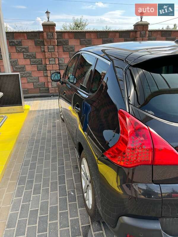Позашляховик / Кросовер Peugeot 3008 2012 в Рівному