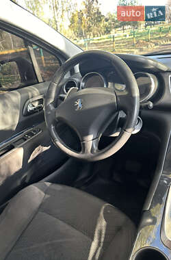 Внедорожник / Кроссовер Peugeot 3008 2010 в Ровно