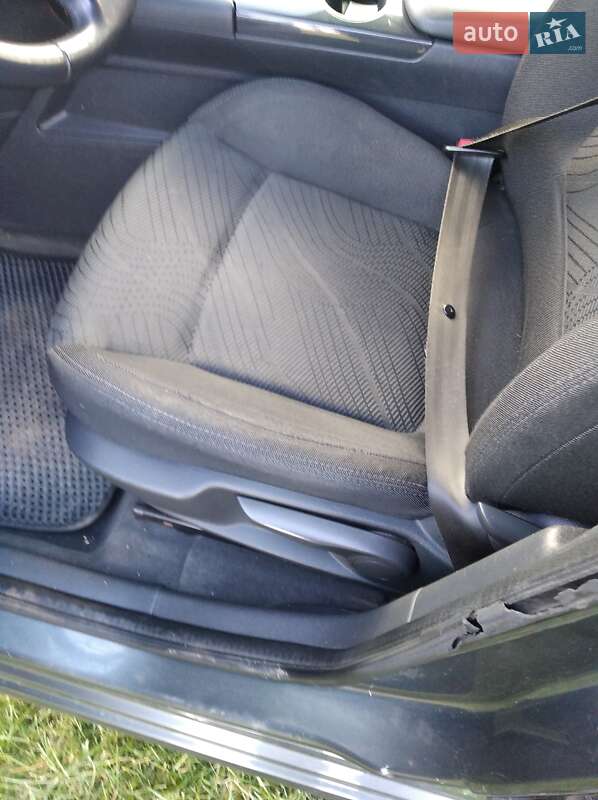 Позашляховик / Кросовер Peugeot 3008 2010 в Городку