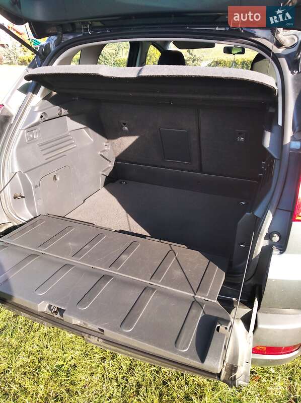 Позашляховик / Кросовер Peugeot 3008 2010 в Городку