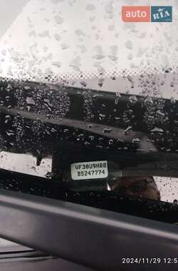 Внедорожник / Кроссовер Peugeot 3008 2011 в 