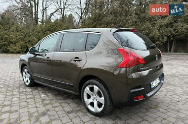 Позашляховик / Кросовер Peugeot 3008 2010 в Калуші