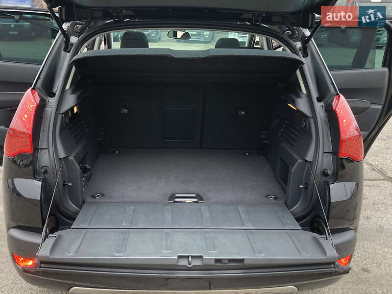 Позашляховик / Кросовер Peugeot 3008 2010 в Рівному